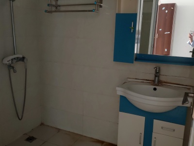 1室1陽(yáng)臺(tái) 銀杏金川客廳