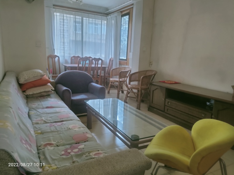 3室2廳2陽臺 紅塔花園客廳