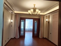 5室3廳3陽臺(tái) 山水潤城別墅客廳