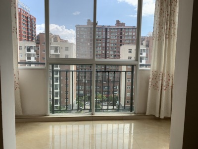 4室2廳2陽臺 東泰花園一區(qū)