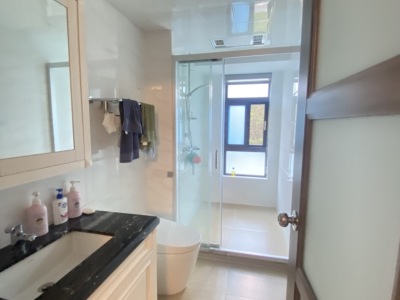 7室2廳4陽臺(tái) 碧桂園KCC云南映象客廳