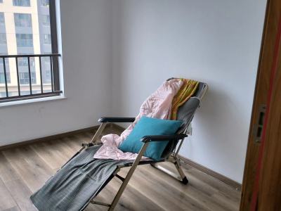 4室2廳1陽(yáng)臺(tái) 俊發(fā)城薔薇苑