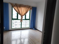 5室2廳3陽臺 世紀(jì)城探春苑客廳