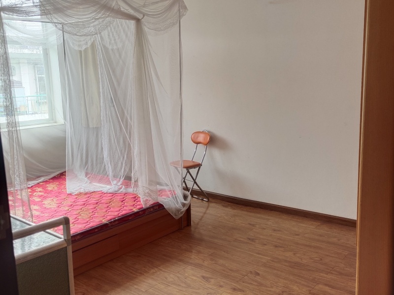 3室2廳1陽臺 人民巷9號臥室