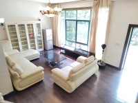 3室2廳2陽(yáng)臺(tái) 滇池森林別墅客廳