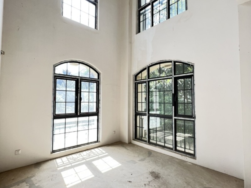 5室3廳4陽臺 滇池ONE一期別墅餐廳