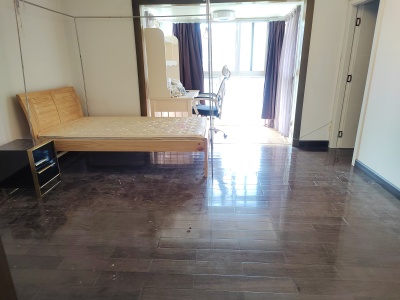 3室2廳2陽(yáng)臺(tái) 滇池森林別墅臥室