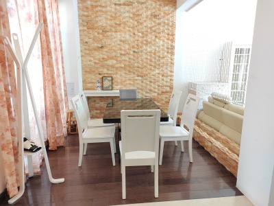 3室2廳2陽(yáng)臺(tái) 滇池森林別墅客廳