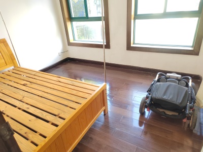 3室2廳2陽(yáng)臺(tái) 滇池森林別墅臥室