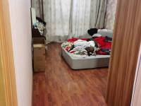 4室2廳3陽臺 福苑小區(qū)臥室