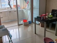 4室2廳3陽臺 福苑小區(qū)餐廳