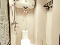 1室1廳1陽臺(tái) 拓東路96號(hào)公寓衛(wèi)生間