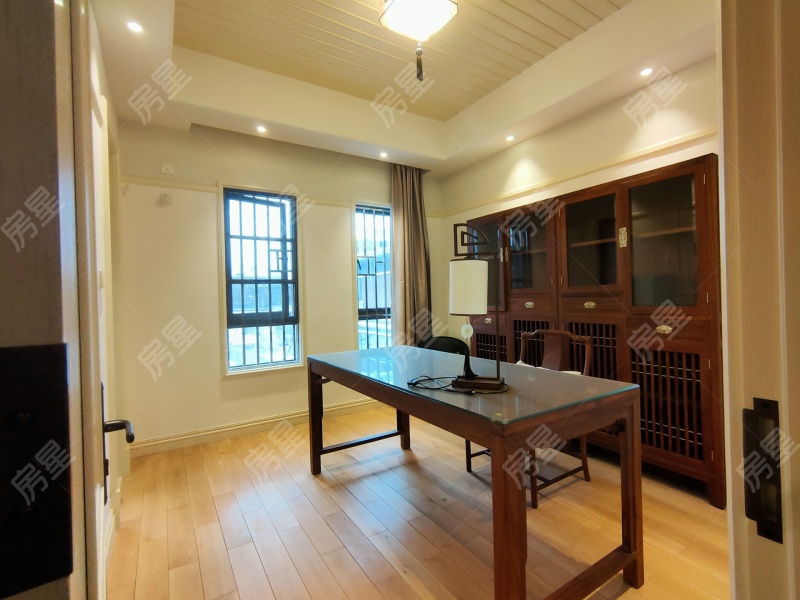 5室2廳3陽(yáng)臺(tái) 昆明恒大云璽別墅書(shū)房