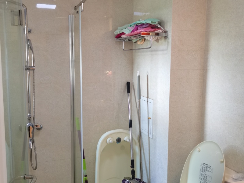 3室2廳1陽臺 滇池衛(wèi)城藍(lán)港衛(wèi)生間