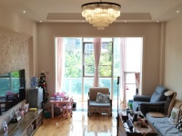 3室2廳1陽臺 滇池衛(wèi)城藍(lán)港客廳