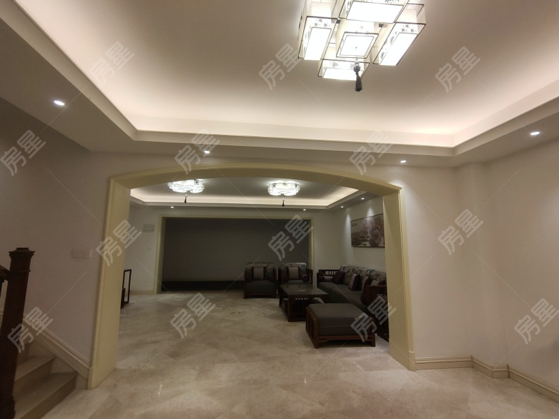 5室2廳3陽(yáng)臺(tái) 昆明恒大云璽別墅書(shū)房