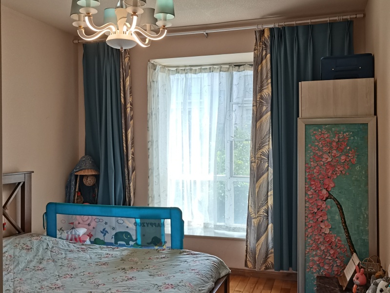 3室2廳1陽臺 滇池衛(wèi)城藍(lán)港臥室