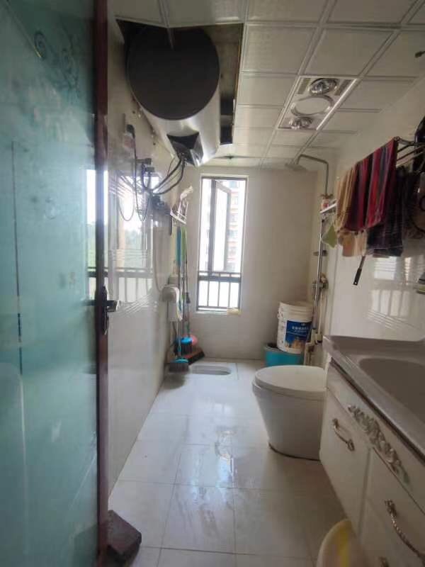 3室2廳1陽臺(tái) 蘭亭上錦二期衛(wèi)生間