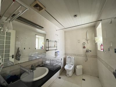 2室2廳1陽臺 江東小康城衛(wèi)生間