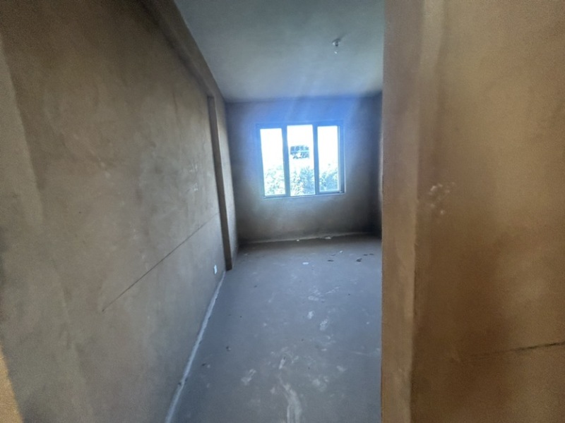 5室2廳2陽臺 平和花園客廳