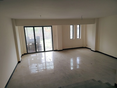 5室2廳3陽臺(tái) 清水佳湖雅居別墅客廳