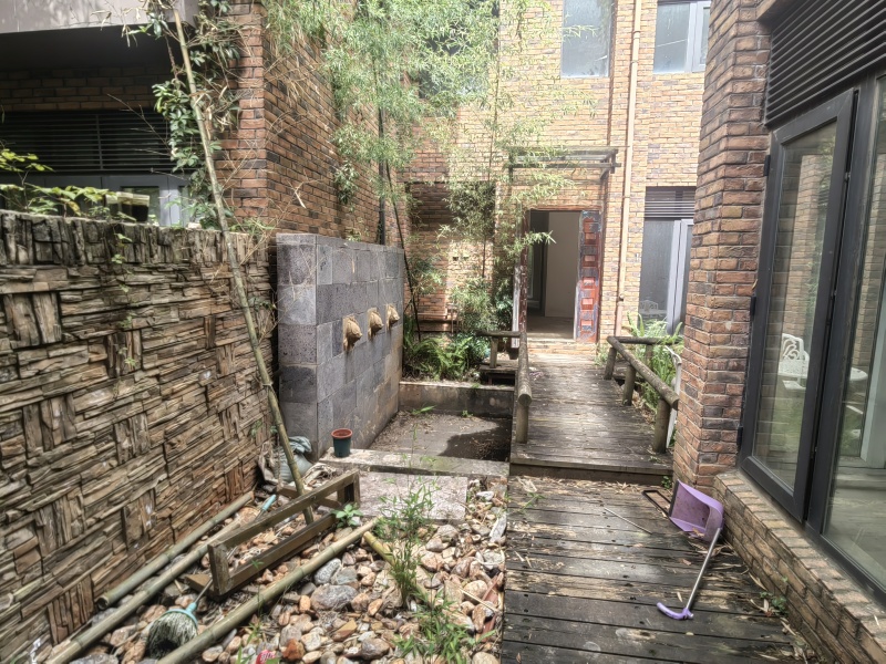 4室2廳2陽臺 茉莉唐朝別墅客廳