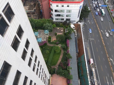 4室2廳1陽(yáng)臺(tái) 明昌大廈