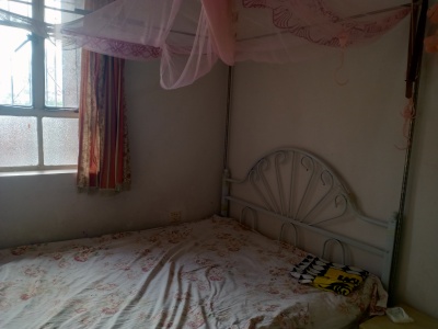 2室2廳1陽臺 云南茶葉進(jìn)出口公司