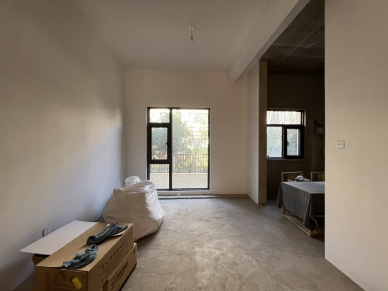 5室3廳3陽臺 都鐸城邦7號院別墅戶型圖