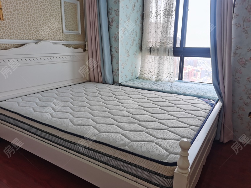 4室2廳2陽臺 新亞洲星辰園臥室