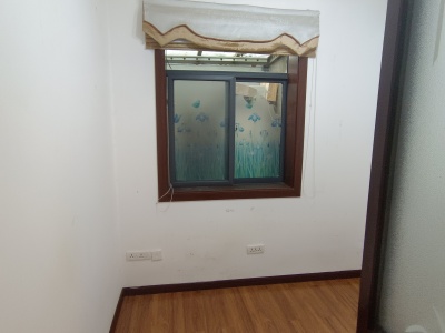 4室2廳1陽(yáng)臺(tái) 理工大學(xué)蓮華校區(qū)