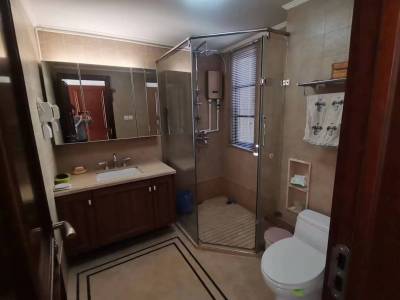 3室2廳2陽臺(tái) 招商海公館