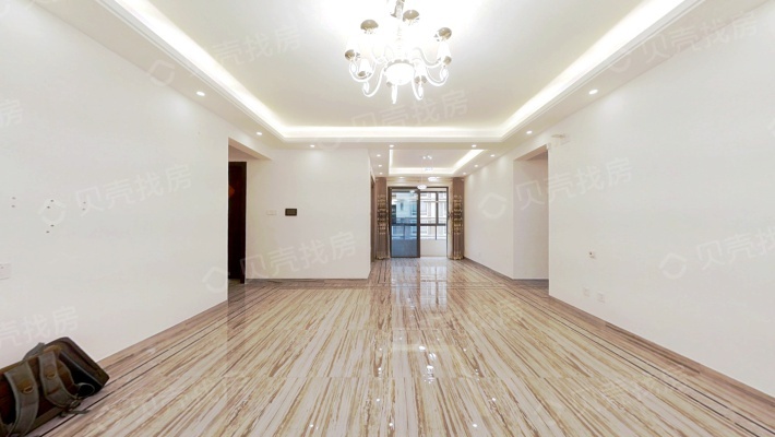 4室2廳2陽臺 碧桂園紫臺客廳