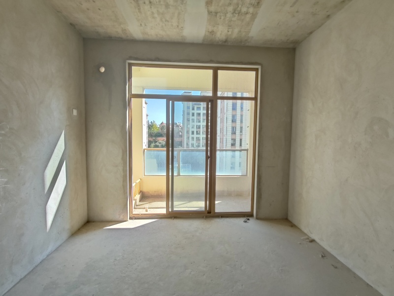 5室2廳3陽臺 勝意嘉園臥室