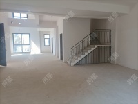 5室3廳2陽臺 滇池ONE 6號地塊別墅客廳