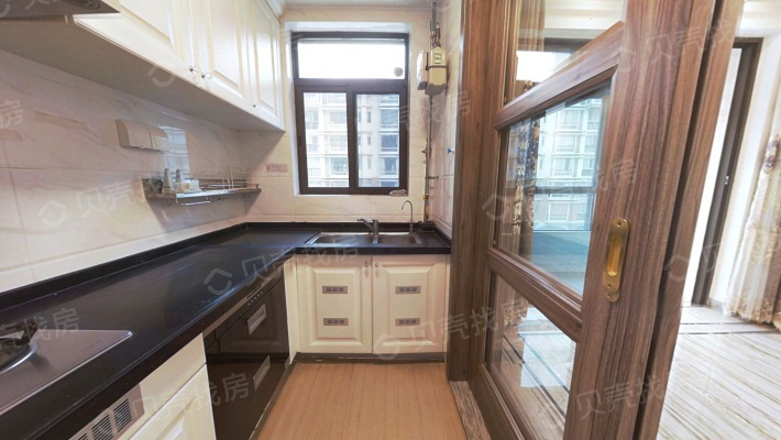 4室2廳2陽臺 碧桂園紫臺廚房