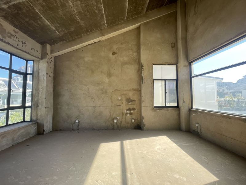 5室2廳3陽臺 滇池融苑別墅臥室