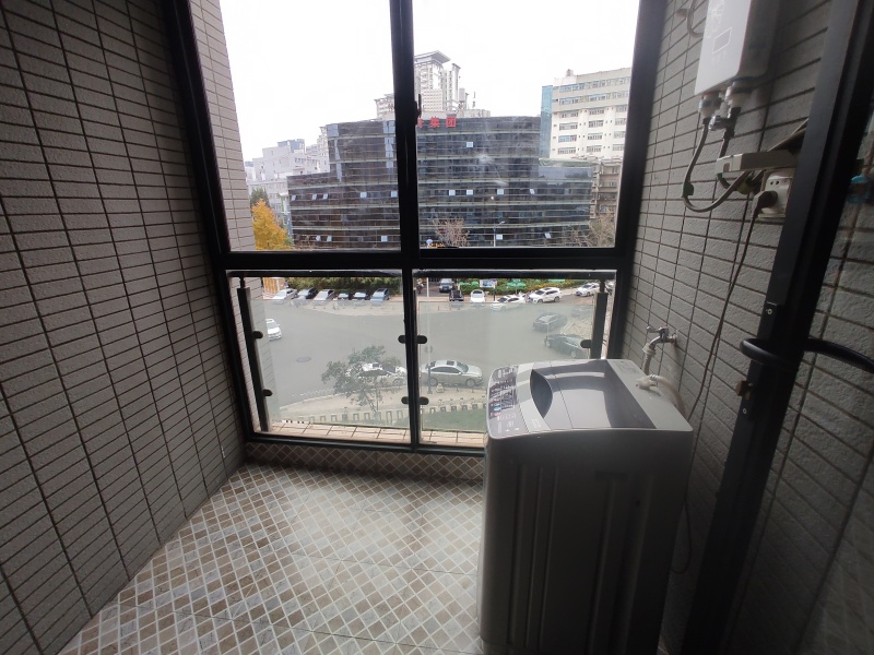 1室1廳1陽(yáng)臺(tái) 上東城陽(yáng)臺(tái)