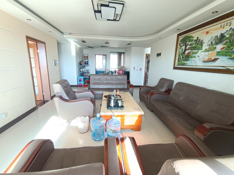 3室2廳2陽臺 世紀城嵐春苑客廳