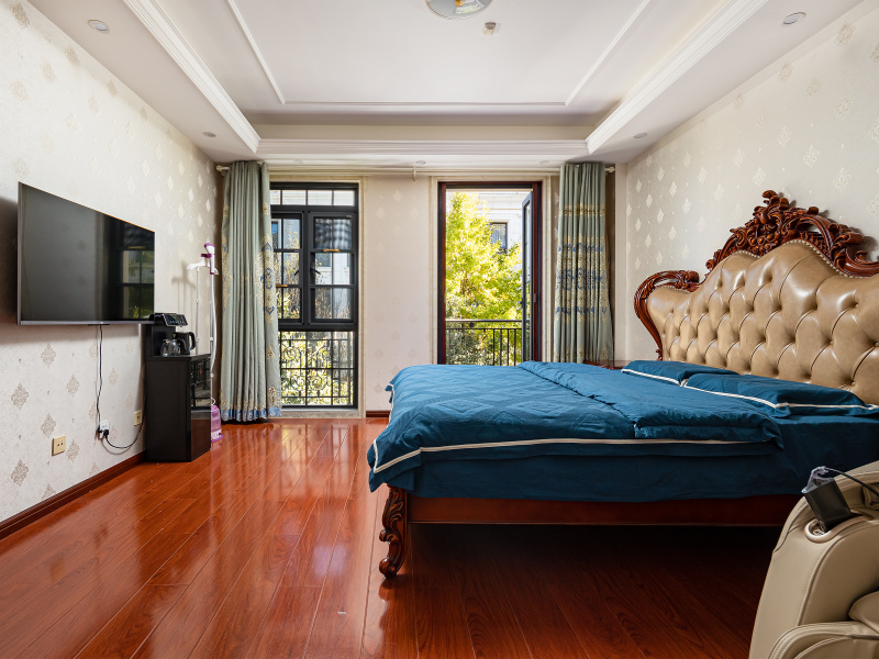 5室2廳2陽(yáng)臺(tái) 滇池ONE一期別墅臥室