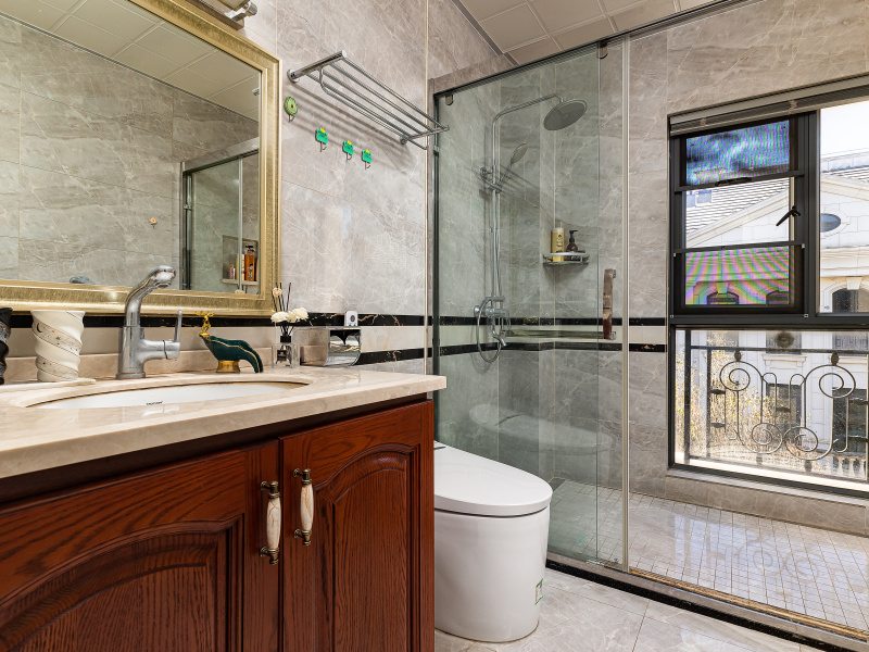 5室2廳2陽(yáng)臺(tái) 滇池ONE一期別墅衛(wèi)生間