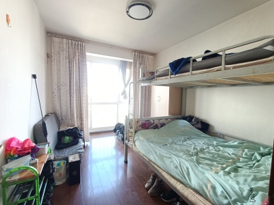 3室2廳2陽臺 世紀城嵐春苑客廳