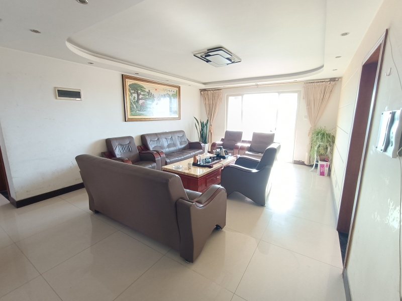 3室2廳2陽臺 世紀城嵐春苑客廳