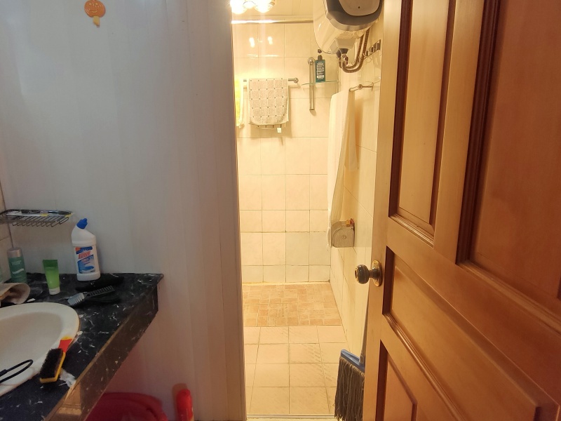 2室2廳1陽臺 供電局威遠街宿舍衛(wèi)生間