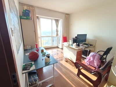 3室2廳2陽臺 世紀城嵐春苑客廳