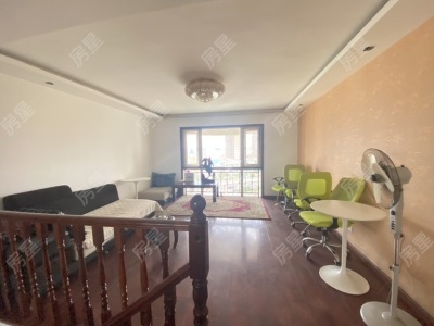 5室2廳3陽臺 世紀(jì)城望春苑