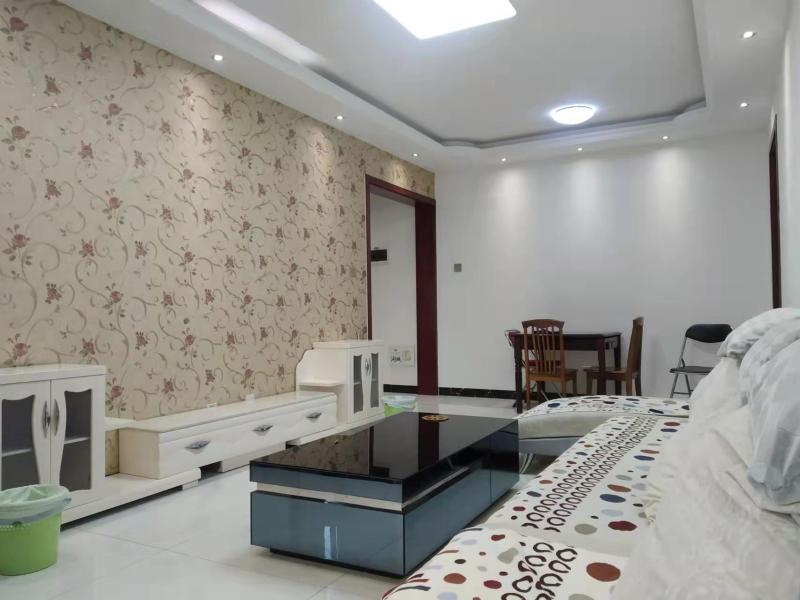 2室2廳2陽臺 潤城十一區(qū)客廳