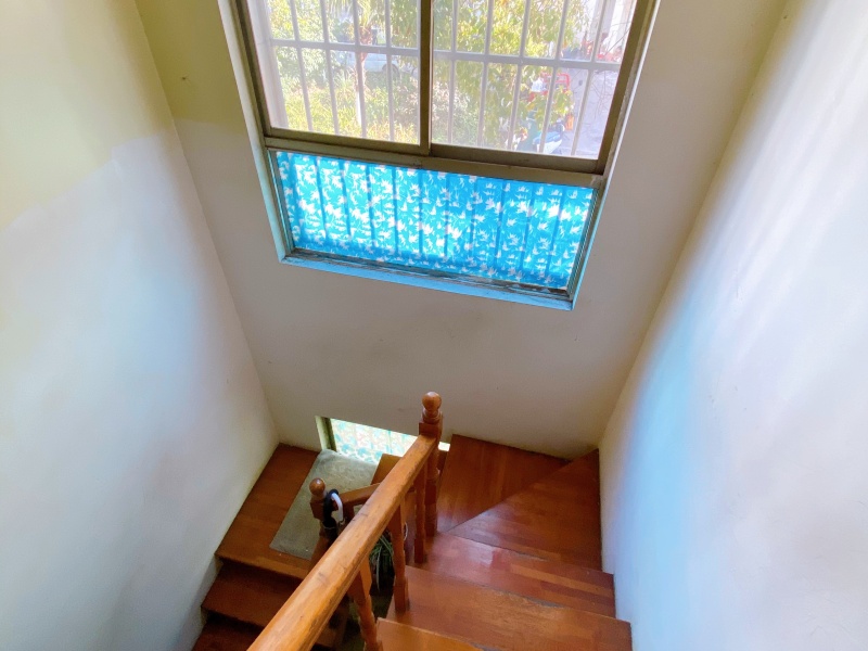 6室2廳3陽臺 西麗園客廳