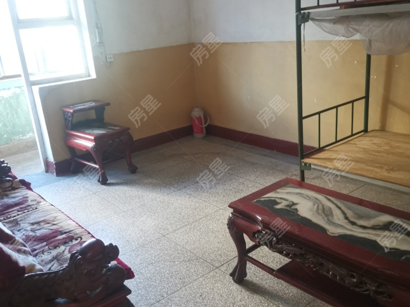 2室2廳1陽臺 田壩小區(qū)客廳