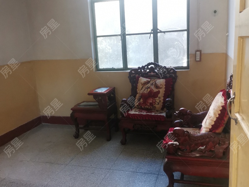 2室2廳1陽臺 田壩小區(qū)臥室